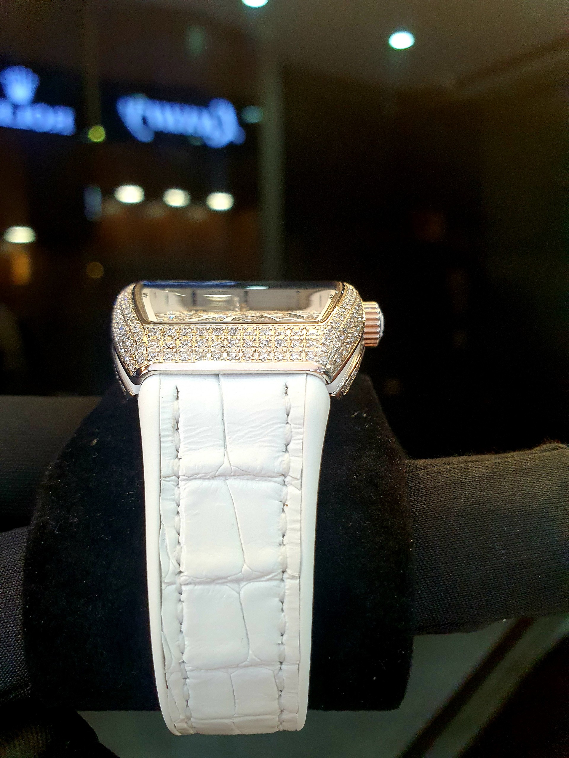 Đồng hồ Nữ All-White Franck Muller Vanguard V32 Full Kim Cương Chính Hãng
